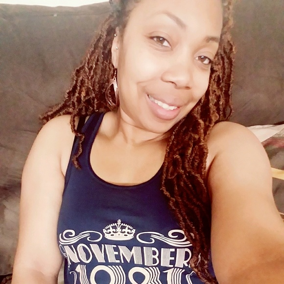 Meet your Posher, Tamara - Picture 1 of 1